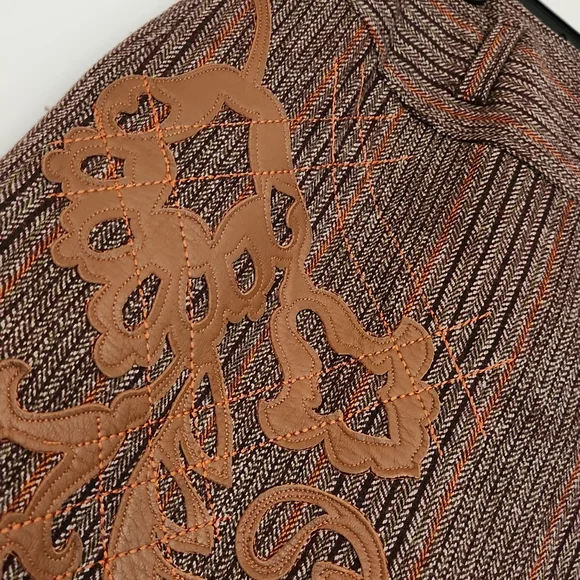 Wool pencil skirt with leather design size 2 - Picture 3 of 5